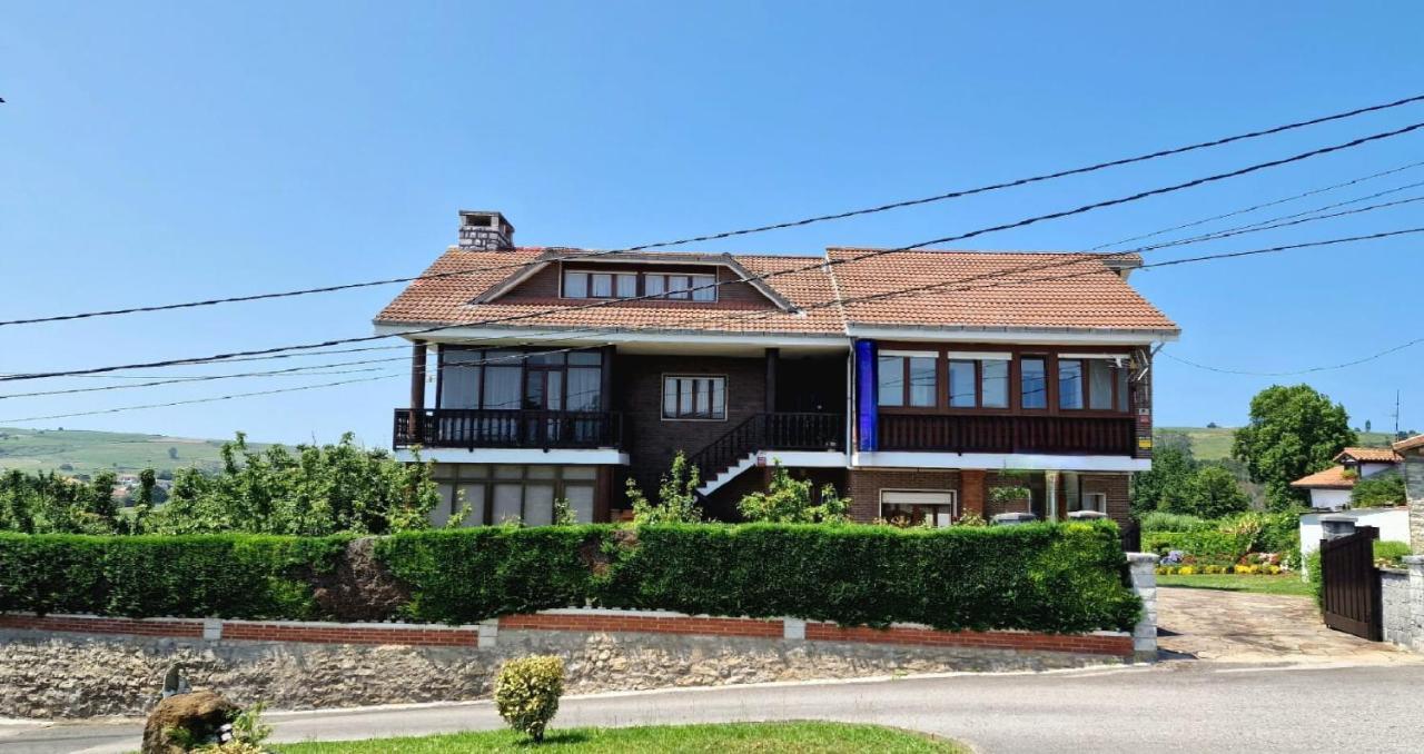 ホテル Cosma House Hinojedo エクステリア 写真